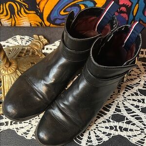 Tommy Hilfiger Black Leather Ankle Booties with Signature Heel Tab